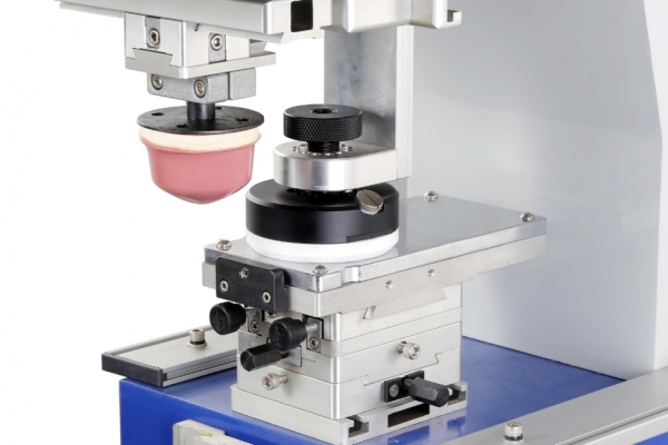 热熔点胶机为什么在食品领域被广泛应用 热熔点胶机为什么在食品领域被广泛应用